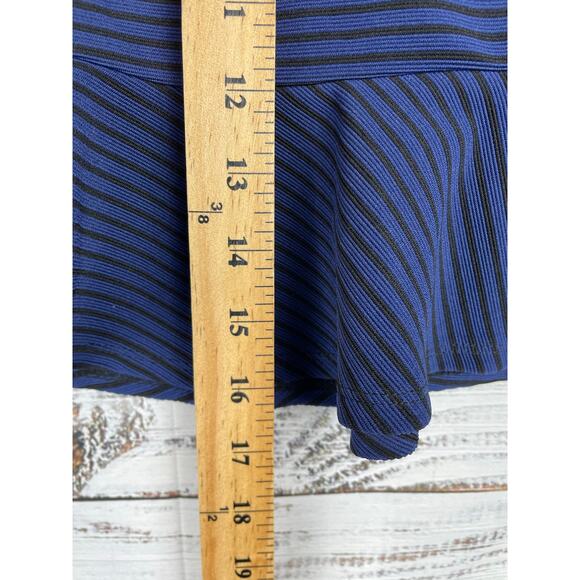 BCBGeneration Curved Ruffle-Hem Mini Skirt NEW 10 Blue Striped Preppy Academia - Picture 5 of 7